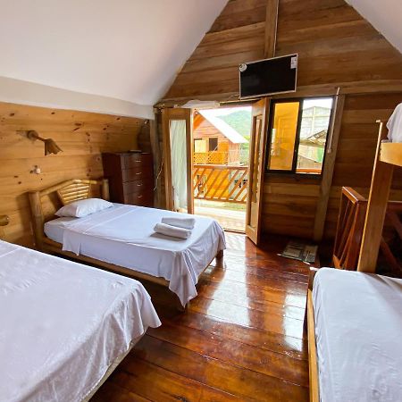 Hostal Tortuga Dorada Puerto López المظهر الخارجي الصورة