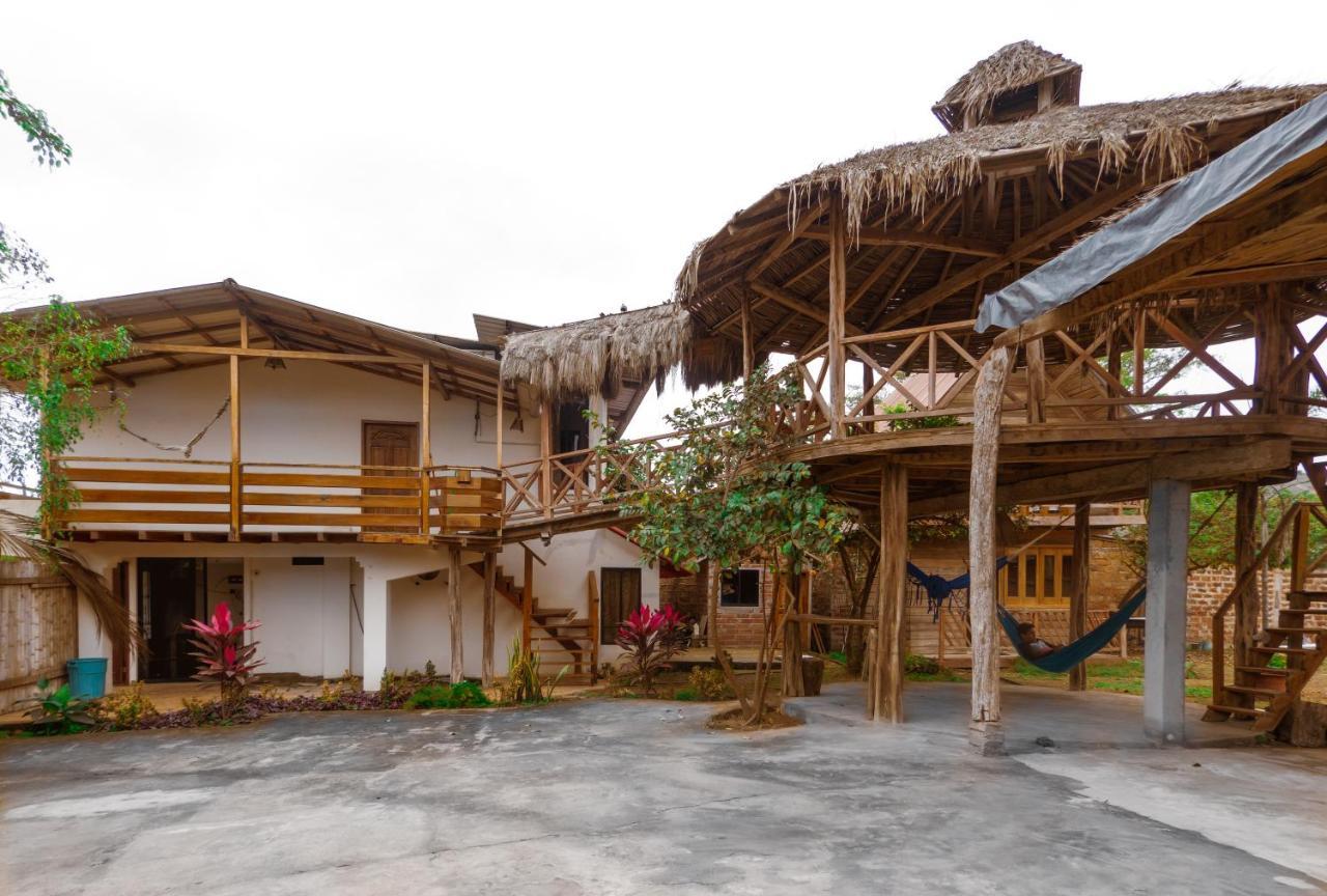 Hostal Tortuga Dorada Puerto López المظهر الخارجي الصورة