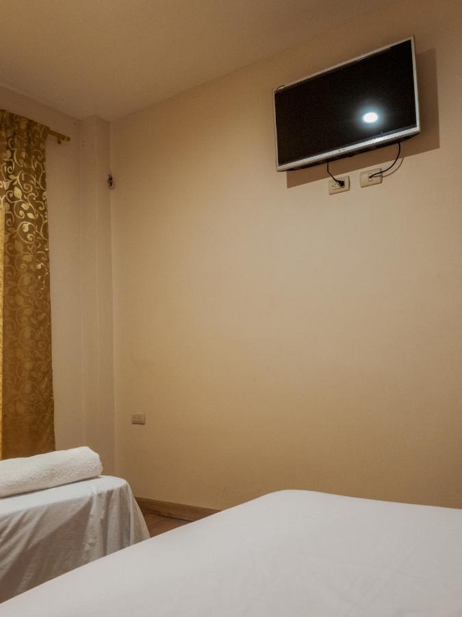 Hostal Tortuga Dorada Puerto López المظهر الخارجي الصورة