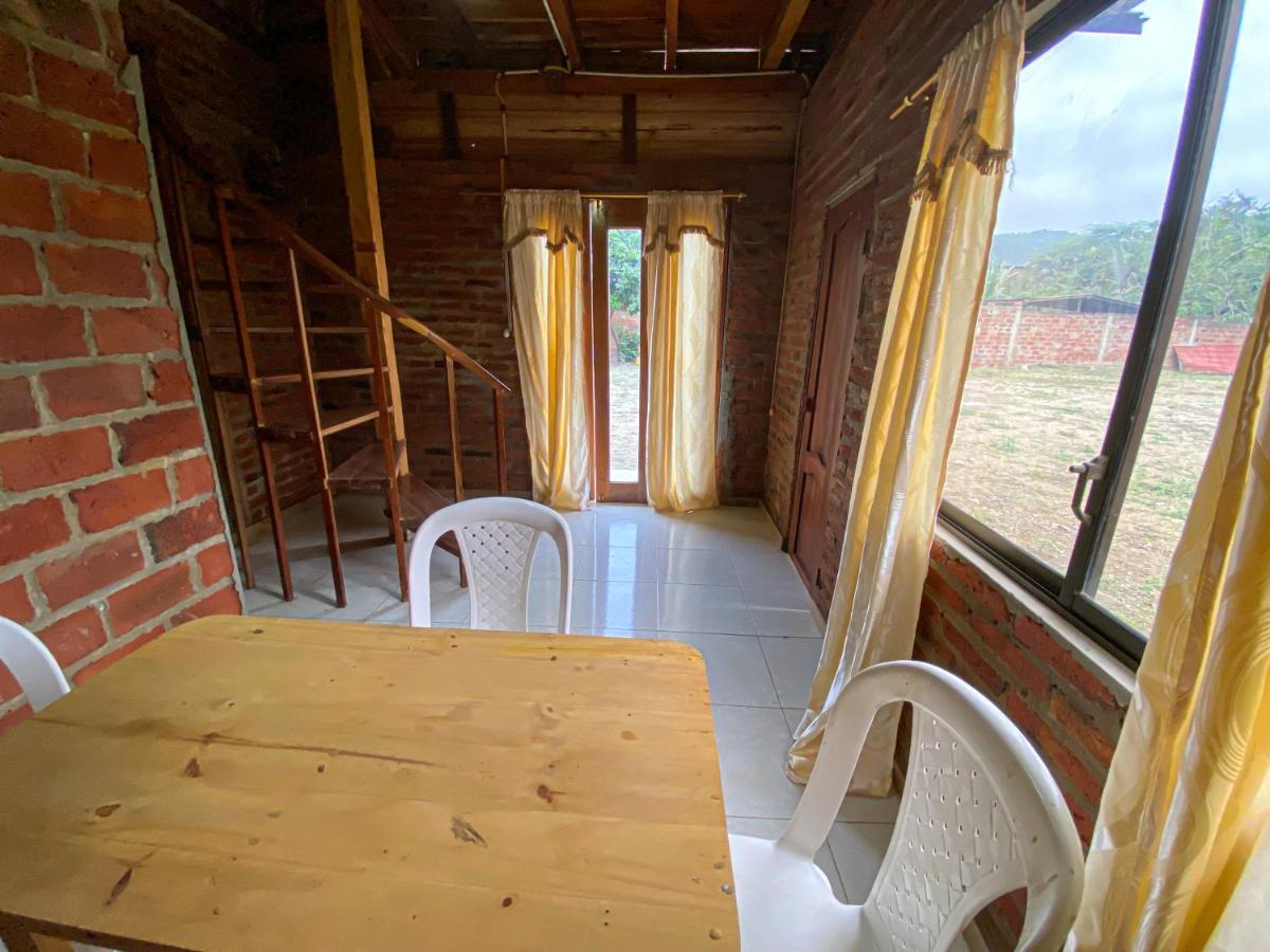 Hostal Tortuga Dorada Puerto López المظهر الخارجي الصورة
